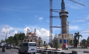 INFRASTRUKTUR KLATEN : DPU: Pemangkasan Ketinggian Menara Masjid Demi Keselamatan