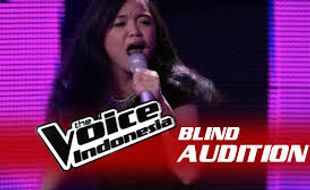 THE VOICE INDONESIA RCTI : Jadi Pembuka, Fitri Novianty Dapat 3 Standing Ovation