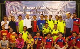 PERTANDINGAN FUTSAL : Takluk dari BI, Tim Wartawan Hanya Curi 1 Kemenangan