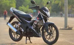 PENJUALAN MOTOR : Periode Maret, Sonic 150R Salip Satria F150 Injeksi