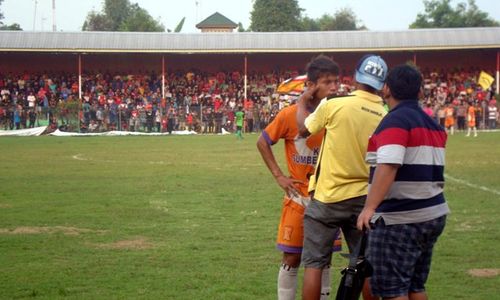 PIALA SUKOWATI 2016 : Foto-Foto Rusuh LDII Selection Vs PSIR Rembang