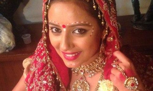 BOLLYWOOD : Ibunda Buka Suara Penyebab Bunuh Diri Pratyusha Banerjee