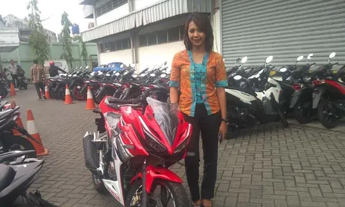 PENJUALAN SEPEDA MOTOR : Beli All New Honda CBR150R di Jogja, Harus Inden 71 Unit