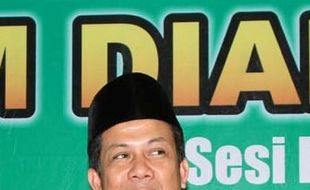 FAHRI HAMZAH DIPECAT PKS : Ruhut Ancam Keluar Partai Jika Fahri Gabung, Ini Penjelasan Demokrat