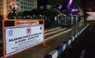 PERPARKIRAN PONOROGO : PKL Keluhkan Larangan Parkir di Sekitar Alun-Alun Ponorogo