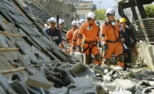 GEMPA JEPANG : Pasca-Gempa, Pengungsi Krisis Makanan