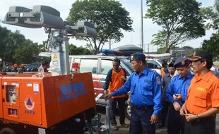 HUT DAMKAR KARANGANYAR : Hanya Punya Dua Unit, Pemkab Siap Tambah Mobil Damkar