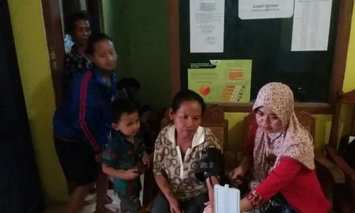 LONGSOR PONOROGO : 2 Pekan Mengungsi, Warga Talun Merasa Bosan