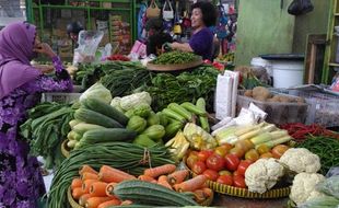 KEBUTUHAN POKOK : Harga Sejumlah Komoditas Stabil Tinggi