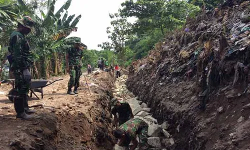 TMMD GUNUNGKIDUL : Perbaikan Jalan Diharap Tingkatkan Perekonomian