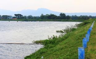 WISATA SUKOHARJO : Menikmati Senja Syahdu di Waduk Mulur