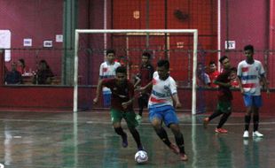 TURNAMEN FUTSAL : SMA Batik 2 Kampiun Juara Wali Kota Solo Cup 2016