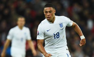 Chamberlain Absen Bela Inggris di Piala Eropa 2016