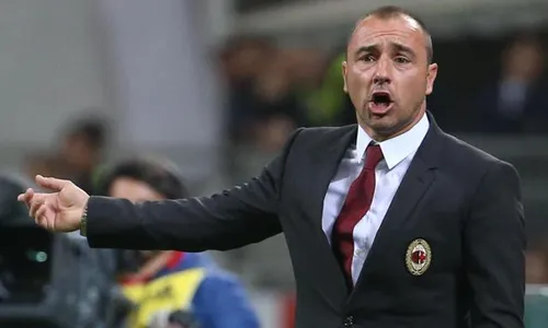 KARIER PELATIH : Pisah dengan Milan, Brocchi Latih Brescia