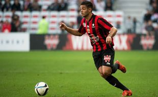 KARIER PEMAIN : Ben Arfa Tepis Rumor Barcelona