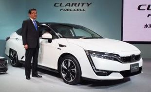 MOBIL HONDA : Sedan Ini Tantang Toyota Mirai dan Tesla S Sekaligus