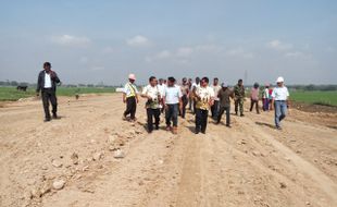 TOL SOLO-KERTOSONO : Penutupan Lokasi Proyek di Kebak Karanganyar Masih Berlanjut