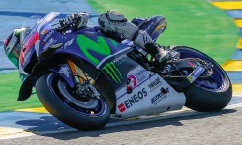 ULAH PEMBALAP : Lorenzo Segera Jajal Mobil F1 Mercedes