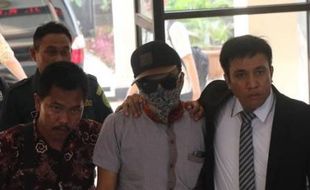 KASUS PENCABULAN SAIPUL JAMIL : Ipul Ungkap Kenapa DS Selalu Tutupi Wajahnya?