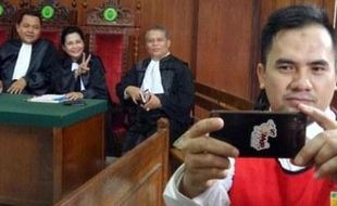 KASUS PENCABULAN SAIPUL JAMIL : Wefie di Pengadilan, Ipul Jadi Pemberitaan Internasional