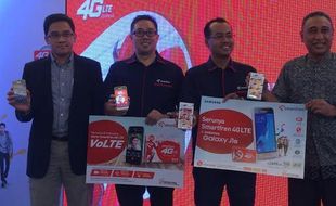 SMARTPHONE TERBARU : Smartfren-Samsung Bundling Galaxy J1 (2016) Rp1,7 Juta