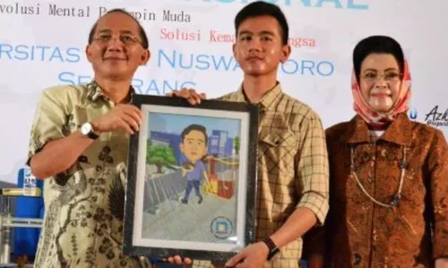 KAMPUS DI SEMARANG : Di Udinus, Putra Presiden Ungkap Bisnis Baru Konsultasi Weton