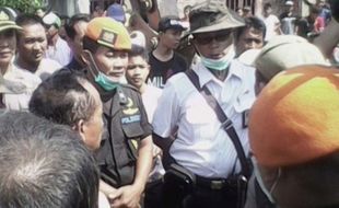 PENGGUSURAN SEMARANG : DPRD Wanti-Wanti PT KAI Bayar Uang Bongkar