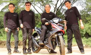 SEPEDA MOTOR TERBARU : Inilah Warna dan Harga All New Honda Supra GTR 150