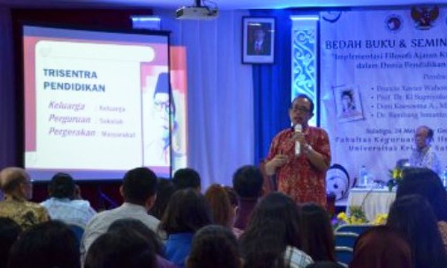 KAMPUS DI SALATIGA : FKIP UKSW Gelar Bedah Buku Ki Hadjar Dewantara