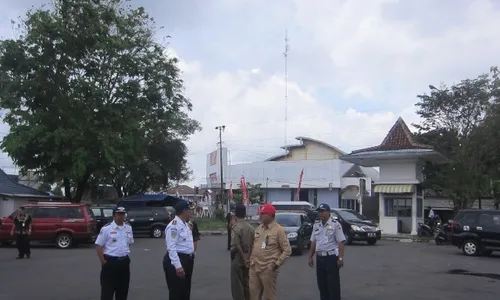 INFRASTRUKTUR KLATEN : Pemilik Kios Keluhkan Sepinya Sub Terminal Delanggu