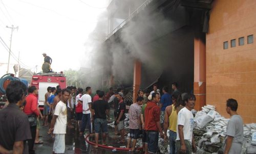 KEBAKARAN KLATEN : Akibat Marah Tak Diberi Uang, Seorang Anak Diduga Membakar Gudang Benang