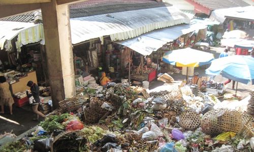 PENGELOLAAN SAMPAH KLATEN : Ini Penyebab Kekecewaan Pedagang Pasar Kota Saat Sidak Wabup