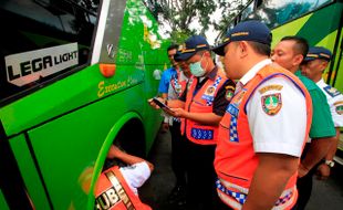 LEBARAN 2016 : Targetkan Zero Accident, Kemenhub Pantau Sopir dan Awak Bus