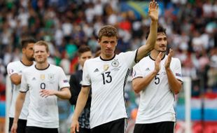 KLASEMEN AKHIR GRUP C : Poin Sama, Jerman Juara, Polandia Runner-Up