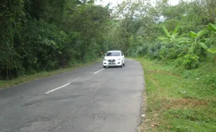 Asal Usul Gunung Pegat Wonogiri, Dibelah untuk Jalan dan Menyimpan Misteri