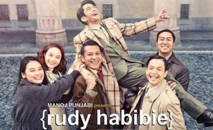 FILM TERBARU : Penonton Rudy Habibie Tembus 585.000