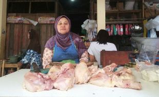 HARGA KEBUTUHAN POKOK : Harga Daging Sapi dan Ayam di Pacitan Stabil Tinggi