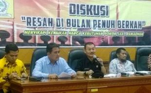 HARGA KEBUTUHAN POKOK : Harga Naik saat Ramadan 2016, Ada Kartel Bermain?