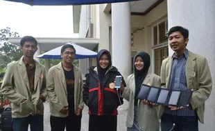 INOVASI MAHASISWA : Mahasiswa UGM Rancang Rojak, Jaket yang Bisa Memijat