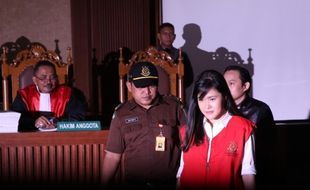 ES KOPI BERUJUNG MAUT : Ucapan Jessica yang Diingat Hani di Dalam Mobil Membawa Mirna ke RS