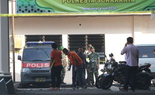 FOTO BOM SOLO : Polisi Olah TKP Lokasi Ledakan di Mapolresta Solo