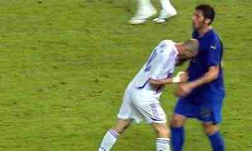 AKSI KONTROVERSIAL : Misteri Kata-Kata Provokatif Materazzi ke Zidane Akhirnya Terungkap