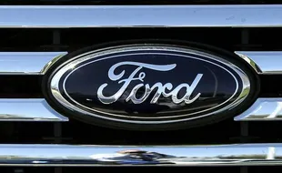 INOVASI OTOMOTIF: Ford Sulap Bahan Miras Jadi Komponen Mobil