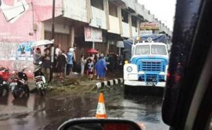 KEBAKARAN SALATIGA : Bangunan Pasar Sapi Laku Rp155 Juta