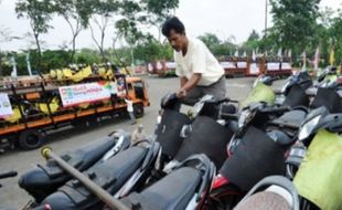 INFO MUDIK 2016 : AHM Berangkatkan Gratis 233 Pemudik Milir ke Jakarta