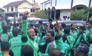 FOTO PERAMPOKAN SEMARANG : Begini Pengedara Go-Jek Ungkap Solidaritas