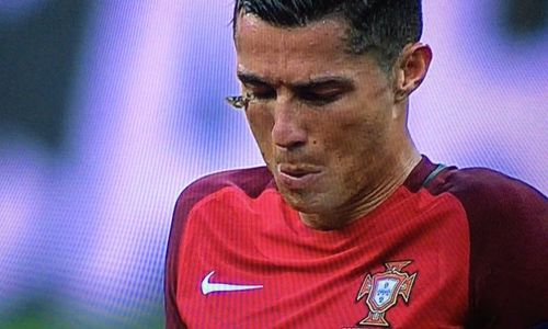 FINAL PIALA EROPA 2016 : Ngengat Serang Laga Portugal Vs Prancis