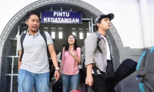 Terbatas! PT KAI Jual Tiket Rp17.000 untuk Kereta Jauh & Menengah