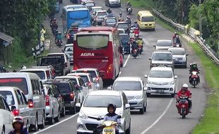 LEBARAN 2016 : Puncak Arus Balik Sabtu-Minggu, Jalan Solo-Semarang Macet Parah