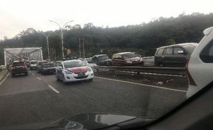 FOTO MUDIK 2016 :  Macet di Bawen Hingga Salatiga, Petugas Buka Lajur 